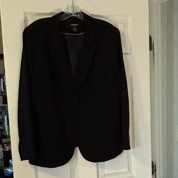 Women's Liz Claiborne basic black blazer, Size 18 - Picture 3 of 7